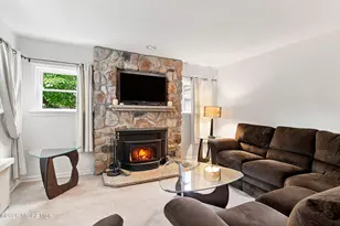 303 Florence Rd, Middletown, NJ 07748 - Photo 9