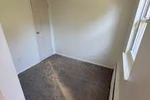 80 Manchester Ct, Freehold, NJ 07728 - Photo 9