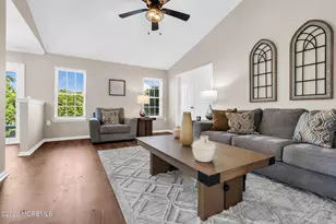 8 Grosunor Ct, Jackson, NJ 08527 - Photo 15