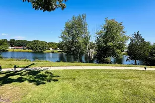 587B Lake Point Dr, Lakewood, NJ 08701 - Photo 9
