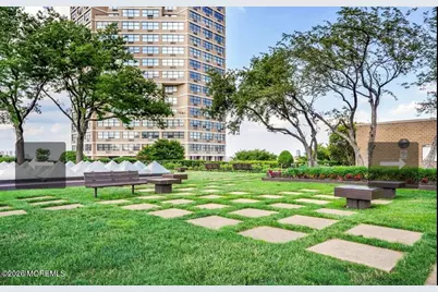 7000 Jfk Boulevard E, Guttenberg, NJ 07093 - Photo 5