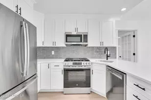 90 Spinnaker Ct, Bayville, NJ 08721 - Photo 5