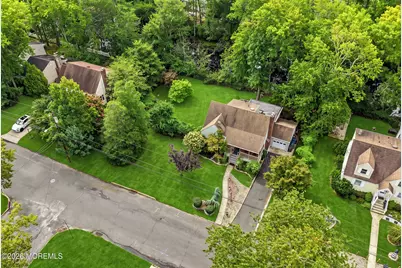 428 Redmond Avenue, Oakhurst, NJ 07755 - Photo 21