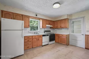 20 Brentwood Ave, Freehold, NJ 07728 - Photo 3
