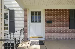20 Brentwood Ave, Freehold, NJ 07728 - Photo 15