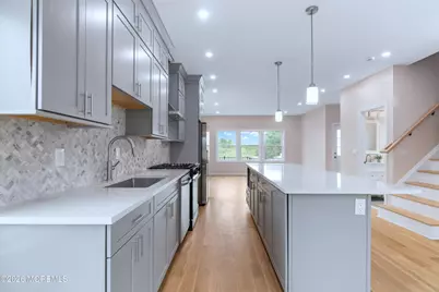 95 Seabreeze Avenue, Middletown, NJ 07748 - Photo 7