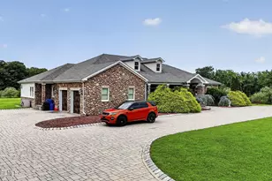 33 Parkside Way, Millstone Township, NJ 08535 - Photo 3