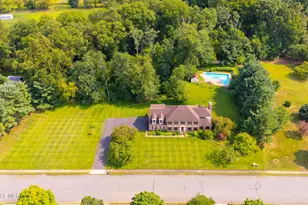 9 Stacy Dr, Cream Ridge, NJ 08514 - Photo 1