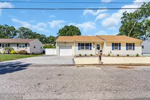 520 Beach Ave, Beachwood, NJ 08722 - Photo 11