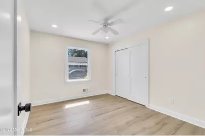 520 Beach Avenue, Beachwood, NJ 08722 - Photo 27
