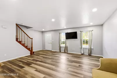 572 Davids Court, Lakewood, NJ 08701 - Photo 3