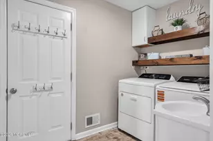 106 Perry St, Keyport, NJ 07735 - Photo 13