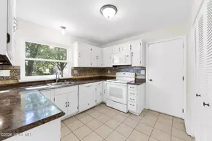 759B Liverpool Cir, Manchester Township, NJ 08759 - Photo 7