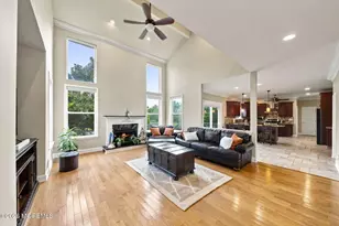 901 Oakley Dr, Freehold, NJ 07728 - Photo 21