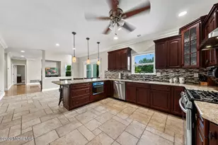 901 Oakley Dr, Freehold, NJ 07728 - Photo 19