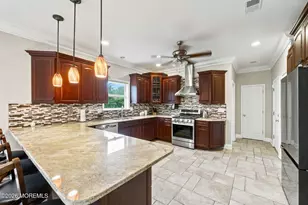 901 Oakley Dr, Freehold, NJ 07728 - Photo 17