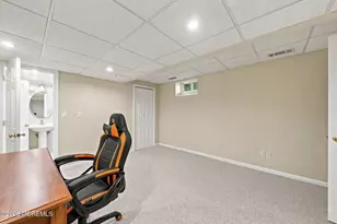 901 Oakley Dr, Freehold, NJ 07728 - Photo 49