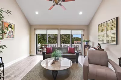 65 Murray Hill Terrace, Marlboro Township, NJ 07746 - Photo 11