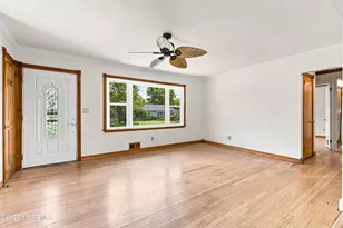 20 Stempler Ct, Holmdel, NJ 07733 - Photo 5
