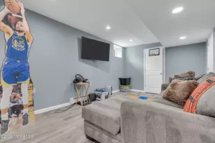 22 Wicker Pl, Morganville, NJ 07751 - Photo 31