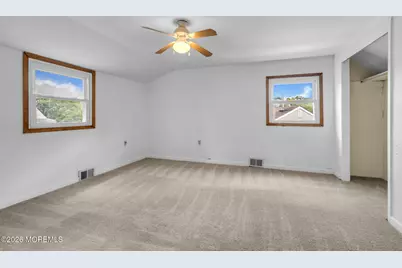 341 Middle Road, Hazlet Township, NJ 07730 - Photo 19