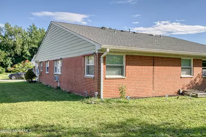 24 Constitution Boulevard #B, Whiting, NJ 08759 - Photo 19