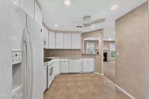398 Hampton Pl, Morganville, NJ 07751 - Photo 7