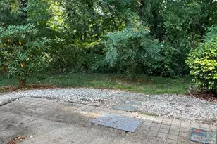 1 Amherst Ct, Freehold, NJ 07728 - Photo 3