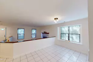 1 Amherst Ct, Freehold, NJ 07728 - Photo 9