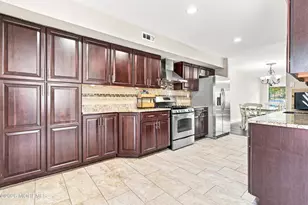 177 Nantucket Pl, Morganville, NJ 07751 - Photo 9