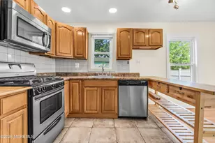 140 7th St, Hazlet Township, NJ 07734 - Photo 7