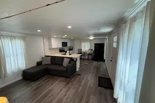 29 Sams Trailer Ct, Hazlet Township, NJ 07730 - Photo 7