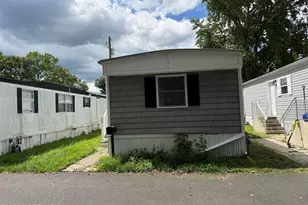 29 Sams Trailer Ct, Hazlet Township, NJ 07730 - Photo 1