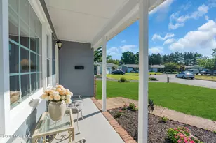 1114 Waterberry Ct N, Toms River Township, NJ 08757 - Photo 5