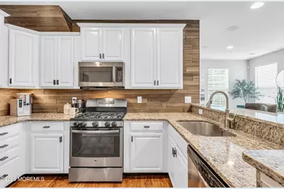 33 Jake Drive, Tinton Falls, NJ 07712 - Photo 9