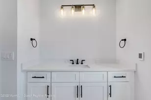 178 Eagle Wy, Eatontown, NJ 07724 - Photo 55