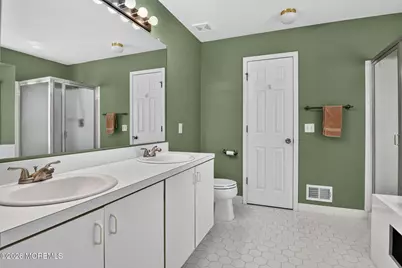 12 Berkshire Court, Manalapan Township, NJ 07726 - Photo 21