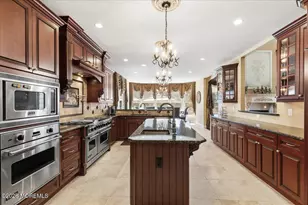 8 Blueberry Hill, Marlboro Township, NJ 07746 - Photo 15