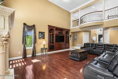 8 Blueberry Hill, Marlboro Township, NJ 07746 - Photo 25
