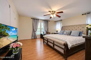 22 Borelle Square, Sayreville, NJ 08859 - Photo 11