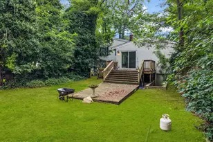 390 Church St, Belford, NJ 07718 - Photo 11
