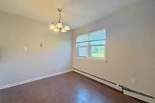 75 Stonehurst Blvd, Freehold, NJ 07728 - Photo 3