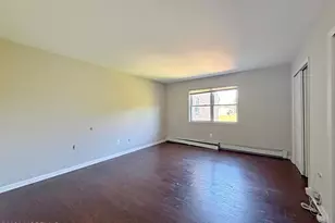 75 Stonehurst Blvd, Freehold, NJ 07728 - Photo 5