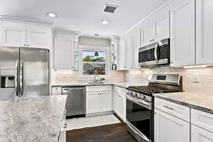 224 Pittenger Pl, Neptune Township, NJ 07753 - Photo 3