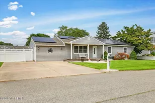 1633 2nd Ave, Toms River Township, NJ 08757 - Photo 3