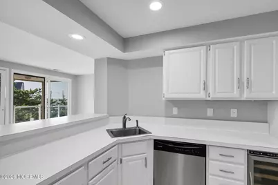 477 Ocean Avenue N #H1, Long Branch, NJ 07740 - Photo 17
