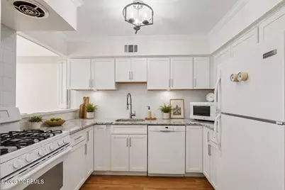 25 Meadow Avenue #46, Monmouth Beach, NJ 07750 - Photo 9
