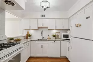 25 Meadow Ave, Monmouth Beach, NJ 07750 - Photo 9