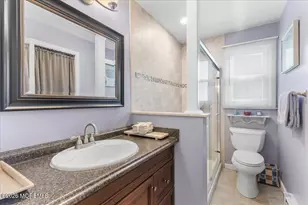 117 Lowens Strasse, Freehold, NJ 07728 - Photo 19