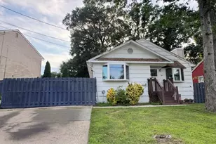 826 Arbordale Dr, Keyport, NJ 07735 - Photo 3
